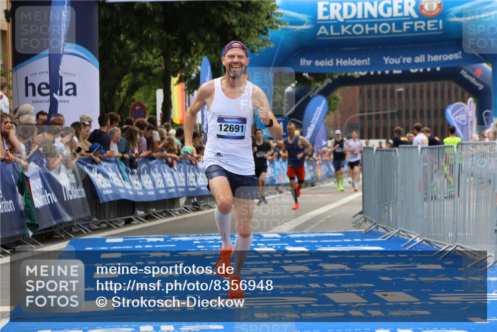 29.06.2025 - hella hamburg halbmarathon Strokosch-Dieckow http://msf.ph/oto/8356948 29.06.2025 10:30:17 Ziel 8323, 10173, 12691 meine-sportfotos.de