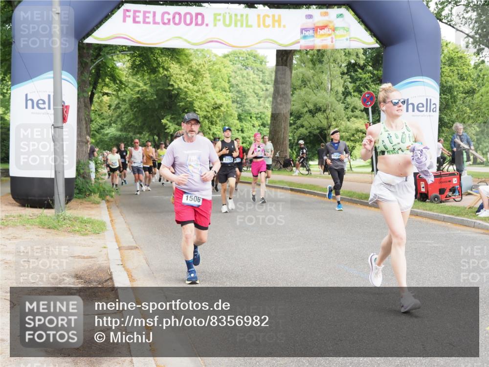 29.06.2025 - hella hamburg halbmarathon MichiJ http://msf.ph/oto/8356982 29.06.2025 10:42:05 Zwischen KM18-KM19 1193, 1506, 2252, 3652, 4231, 4897, 6355, 7221, 8223, 10368, 10376, 12483, 15389, 15818, 16879, 18031, 18181, 19000 meine-sportfotos.de