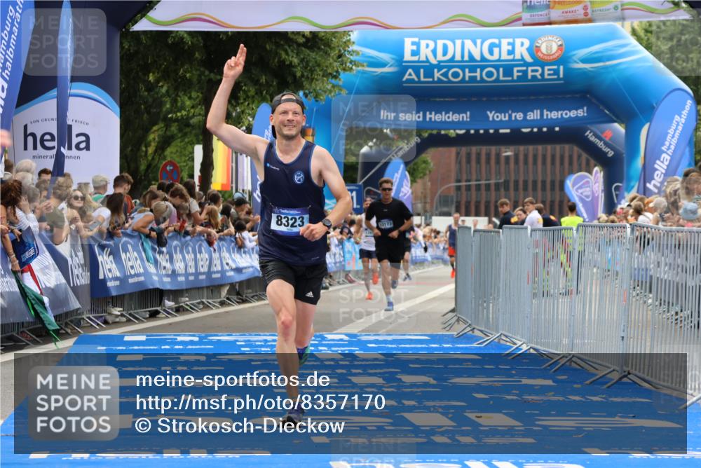 29.06.2025 - hella hamburg halbmarathon Strokosch-Dieckow http://msf.ph/oto/8357170 29.06.2025 10:30:09 Ziel 1758, 2689, 3189, 8190, 8323, 9634, 10270, 12308, 12691, 15507, 17768 meine-sportfotos.de