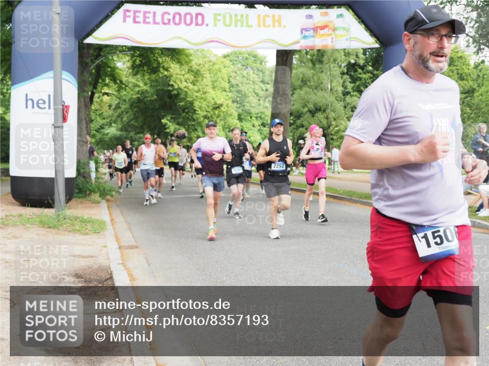 29.06.2025 - hella hamburg halbmarathon MichiJ http://msf.ph/oto/8357193 29.06.2025 10:42:07 Zwischen KM18-KM19 1193, 1506, 2252, 3652, 4231, 6355, 6433, 7221, 10368, 10376, 11499, 12483, 15484, 15854, 16879, 18181 meine-sportfotos.de