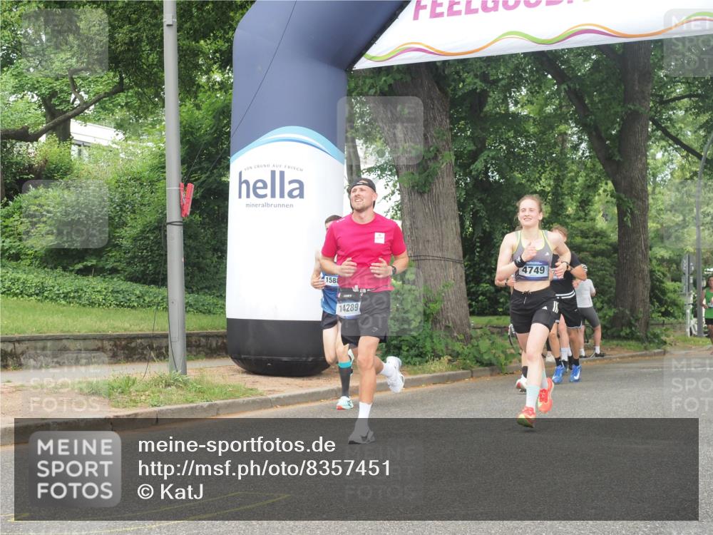 29.06.2025 - hella hamburg halbmarathon KatJ http://msf.ph/oto/8357451 29.06.2025 10:22:08 Zwischen KM18-KM19 4749 meine-sportfotos.de