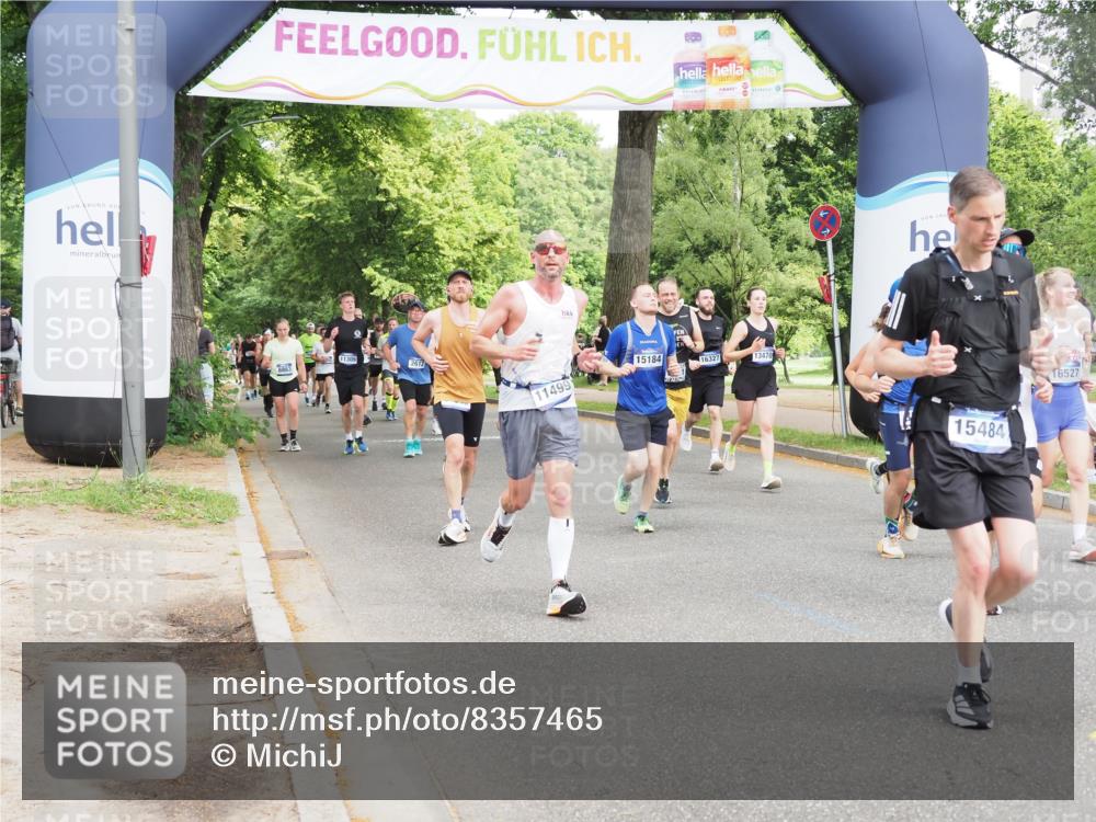 29.06.2025 - hella hamburg halbmarathon MichiJ http://msf.ph/oto/8357465 29.06.2025 10:42:10 Zwischen KM18-KM19 1506, 2252, 3177, 3652, 3861, 5021, 6082, 6084, 6433, 6569, 7221, 11499, 13470, 14818, 15184, 15484, 15854, 16521, 16527 meine-sportfotos.de