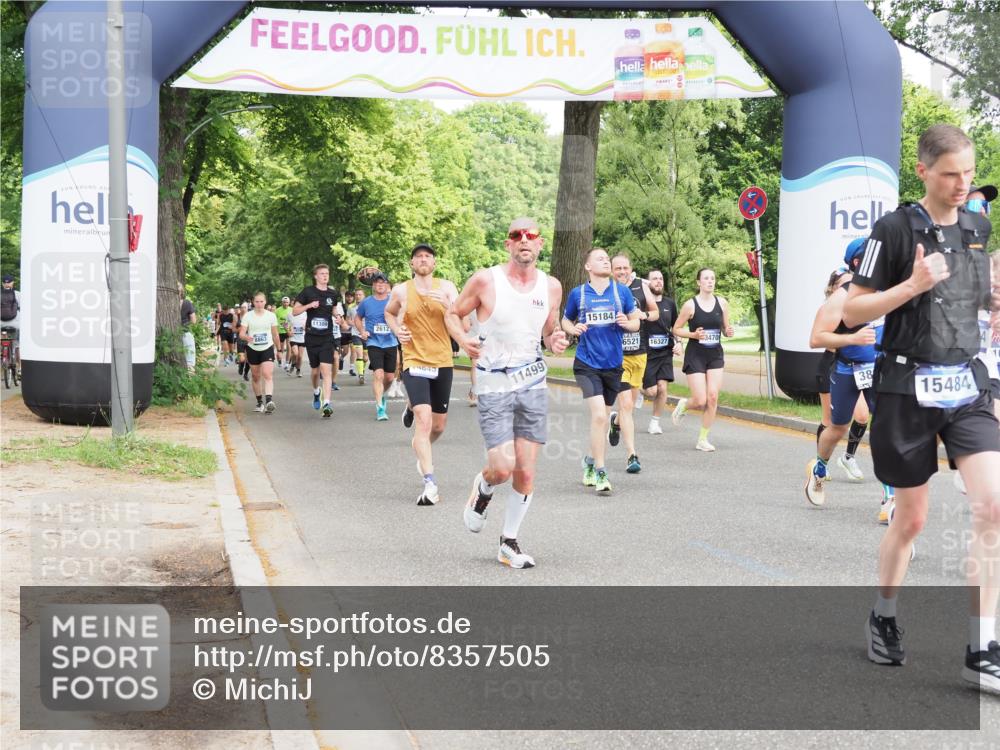 29.06.2025 - hella hamburg halbmarathon MichiJ http://msf.ph/oto/8357505 29.06.2025 10:42:10 Zwischen KM18-KM19 1506, 2252, 3177, 3652, 3861, 5021, 6082, 6084, 6433, 6569, 7221, 11499, 13470, 14818, 15184, 15484, 15854, 16521, 16527 meine-sportfotos.de