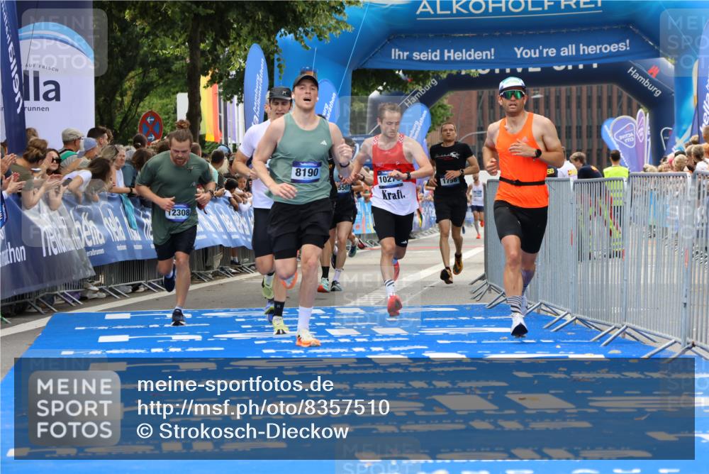 29.06.2025 - hella hamburg halbmarathon Strokosch-Dieckow http://msf.ph/oto/8357510 29.06.2025 10:30:00 Ziel 2689, 3189, 5308, 8190, 9634, 10270, 12308, 15507, 15672, 17768 meine-sportfotos.de