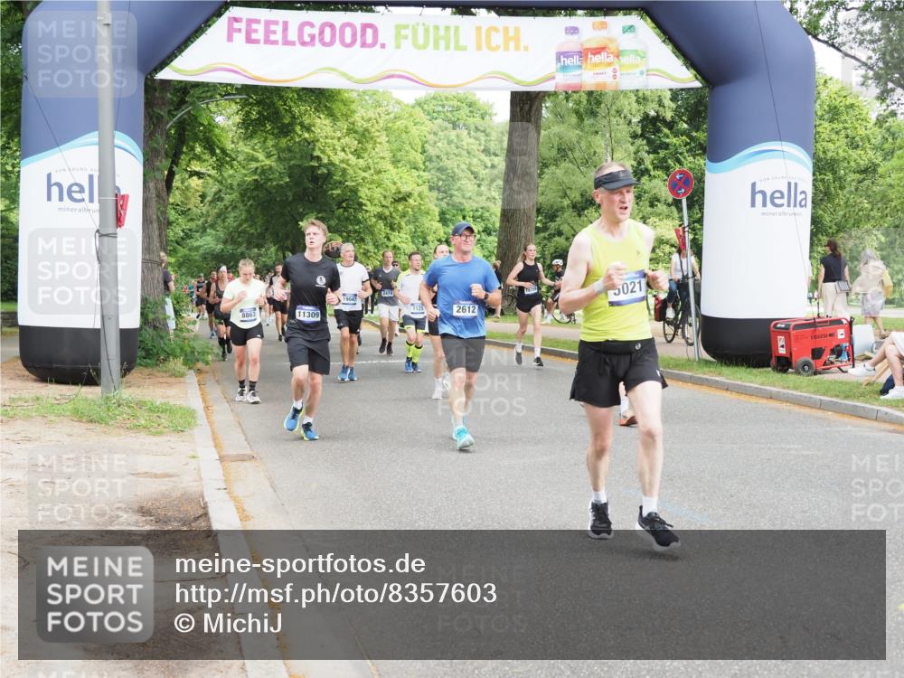 29.06.2025 - hella hamburg halbmarathon MichiJ http://msf.ph/oto/8357603 29.06.2025 10:42:12 Zwischen KM18-KM19 2252, 2612, 3177, 3861, 5021, 6082, 6084, 6433, 6569, 8863, 11499, 11568, 13470, 14818, 14845, 15184, 15484, 15854, 16327, 16521, 16527 meine-sportfotos.de