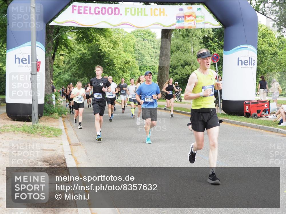 29.06.2025 - hella hamburg halbmarathon MichiJ http://msf.ph/oto/8357632 29.06.2025 10:42:13 Zwischen KM18-KM19 2252, 2612, 3177, 3861, 5021, 6082, 6084, 6433, 6569, 8863, 9562, 11309, 11499, 11568, 13470, 14818, 14845, 15184, 15484, 15854, 16327, 16521, 16527 meine-sportfotos.de