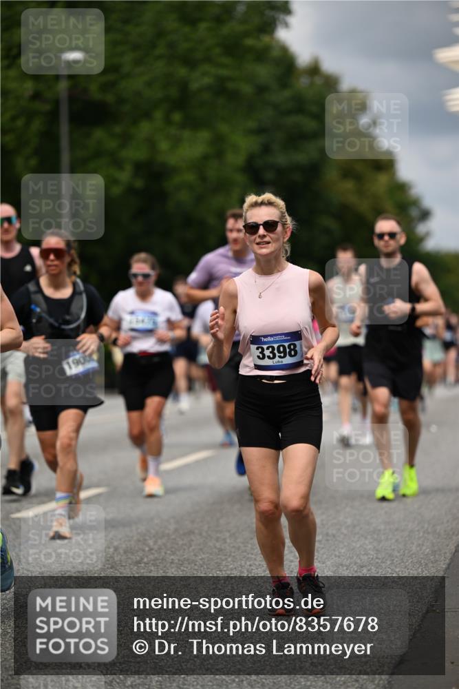 29.06.2025 - hella hamburg halbmarathon Dr. Thomas Lammeyer http://msf.ph/oto/8357678 29.06.2025 10:41:12 Kennedybrücke 56, 1022, 1118, 1253, 1488, 1490, 1597, 1948, 1952, 2072, 2552, 2811, 3165, 3230, 3398, 3428, 3714, 3873, 3895, 5560, 5786, 5789, 6359, 6804, 7202, 7235, 7707, 7773, 7823, 8257, 8258, 8315, 8936, 8937, 9918, 10024, 10112, 10123, 10862, 10931 meine-sportfotos.de