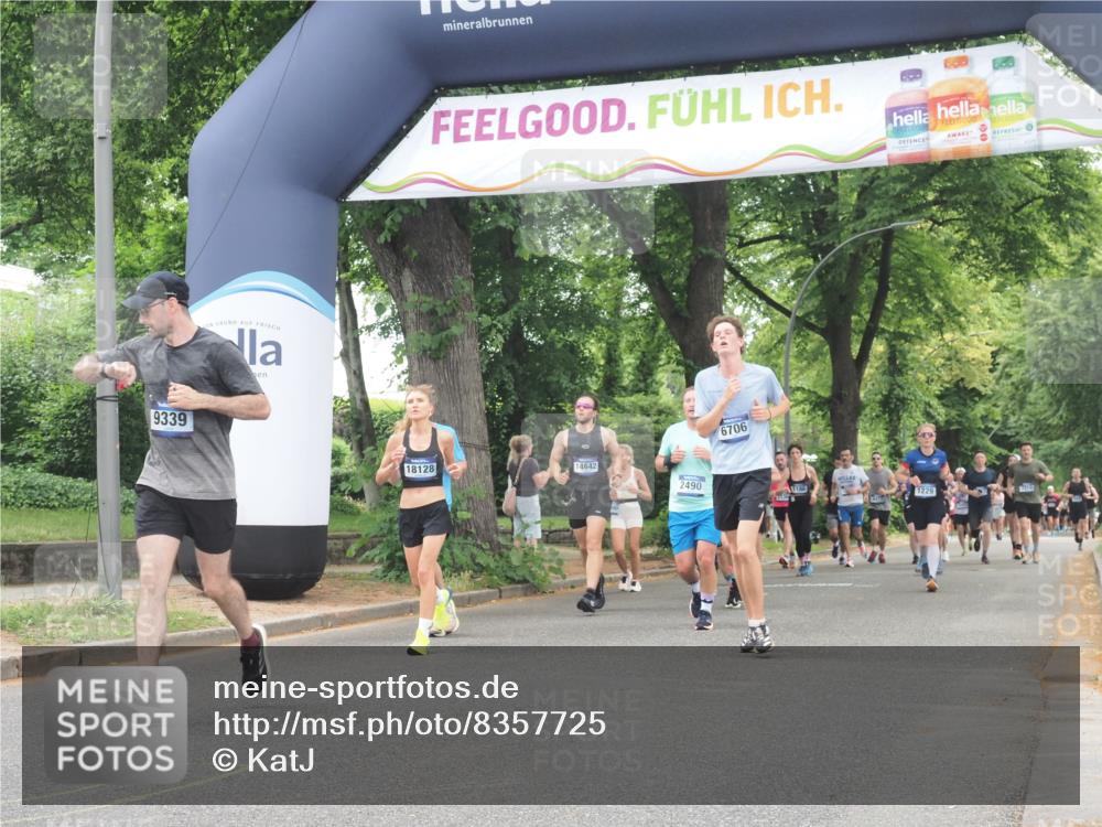 29.06.2025 - hella hamburg halbmarathon KatJ http://msf.ph/oto/8357725 29.06.2025 10:52:10 Zwischen KM18-KM19 1885, 2490, 4613, 6706, 7474, 7907 meine-sportfotos.de