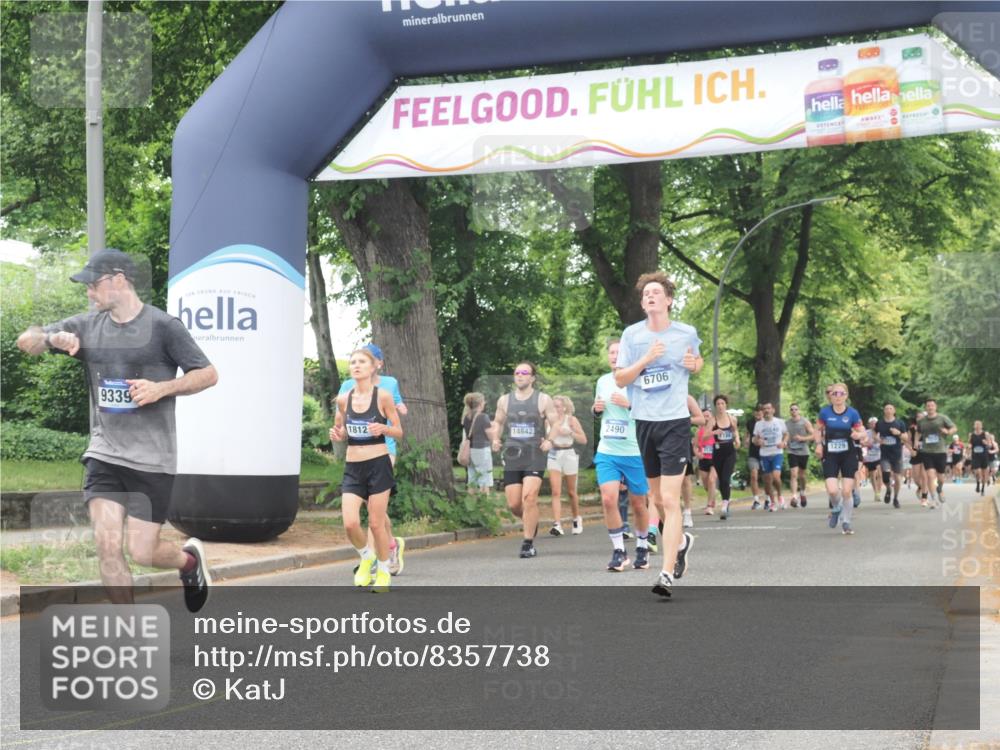 29.06.2025 - hella hamburg halbmarathon KatJ http://msf.ph/oto/8357738 29.06.2025 10:52:10 Zwischen KM18-KM19 1885, 2490, 4613, 6706, 7474, 7907 meine-sportfotos.de