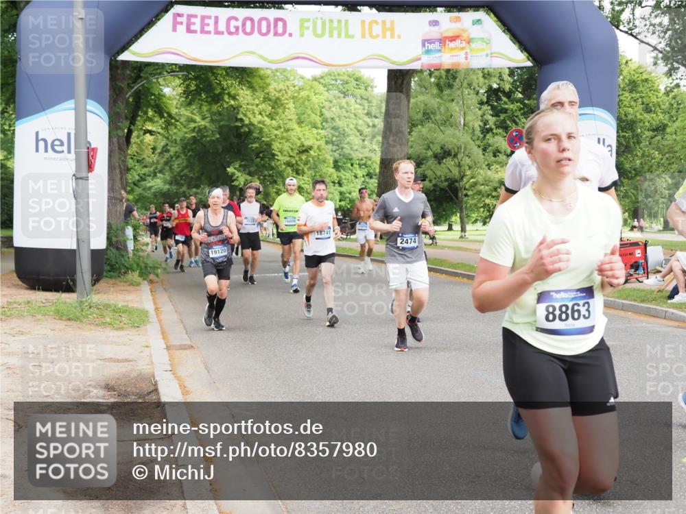 29.06.2025 - hella hamburg halbmarathon MichiJ http://msf.ph/oto/8357980 29.06.2025 10:42:17 Zwischen KM18-KM19 1125, 2474, 2612, 3037, 3861, 5021, 5672, 6082, 6443, 8863, 9562, 11309, 11568, 13470, 14845, 15184, 16009, 16327, 16521, 16527, 18741, 18759, 19047, 19120 meine-sportfotos.de