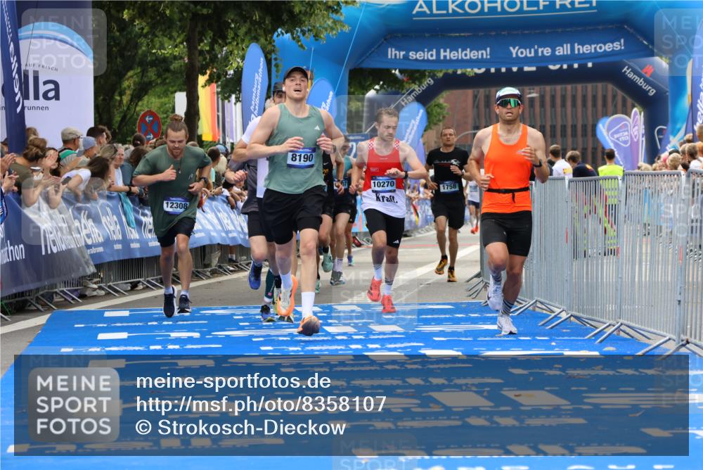29.06.2025 - hella hamburg halbmarathon Strokosch-Dieckow http://msf.ph/oto/8358107 29.06.2025 10:30:00 Ziel 2689, 3189, 5308, 8190, 9634, 10270, 12308, 15507, 15672, 17768 meine-sportfotos.de