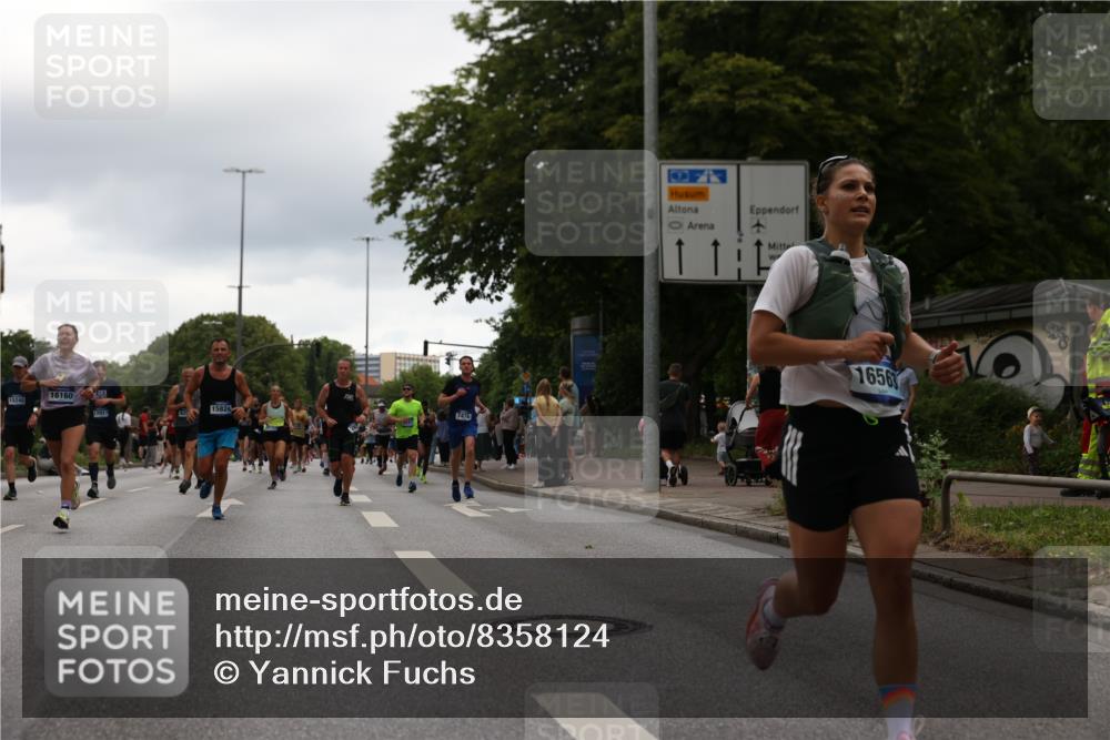 29.06.2025 - hella hamburg halbmarathon Yannick Fuchs http://msf.ph/oto/8358124 29.06.2025 10:53:06 20KM 1285, 1642, 1946, 1951, 2006, 2027, 2348, 2584, 2677, 2855, 2957, 2978, 3181, 3279, 3983, 4088, 4592, 5084, 5347, 5633, 5885, 6202, 6208, 6220, 6636, 6997, 7031, 7223, 7476, 8290, 8929, 9655, 10036, 10759, 10943, 11935, 11938, 12633, 13407, 13583, 14375, 14567, 14631, 14902, 14914, 14965, 15232, 15240, 15263, 15284, 15824, 16160, 16341, 16563, 16910, 17017, 17346, 17503, 17630, 18112, 18153, 18232, 18266, 18327, 18954, 19015, 19160 meine-sportfotos.de