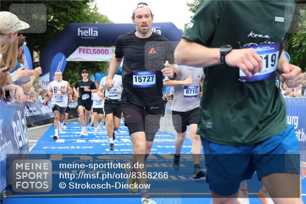 29.06.2025 - hella hamburg halbmarathon Strokosch-Dieckow http://msf.ph/oto/8358266 29.06.2025 10:51:46 Ziel 2396, 2818, 2823, 2880, 4297, 6286, 7224, 8710, 8819, 8856, 9793, 9959, 12224, 13799, 14458, 15427, 15496, 15727, 15831, 15899, 16907, 17682, 17815, 17962, 19053, 19137 meine-sportfotos.de