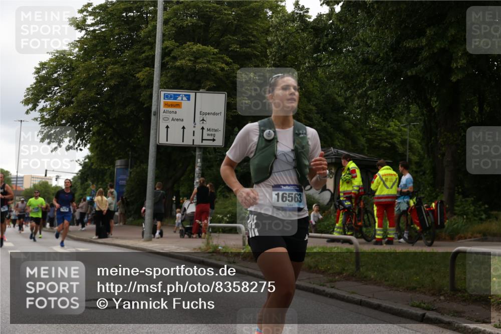 29.06.2025 - hella hamburg halbmarathon Yannick Fuchs http://msf.ph/oto/8358275 29.06.2025 10:53:07 20KM 1285, 1642, 2006, 2348, 2584, 2677, 2855, 2957, 2978, 3181, 3279, 3983, 4088, 4592, 5347, 5633, 5885, 6087, 6202, 6208, 6220, 6438, 6636, 6997, 7031, 7223, 7476, 8290, 8929, 9655, 10036, 10759, 10943, 11935, 11938, 12206, 12564, 12633, 13407, 13583, 14375, 14567, 14631, 14732, 14902, 14914, 14965, 15232, 15240, 15263, 15284, 15824, 16160, 16341, 16563, 16910, 16980, 17017, 17346, 17503, 17630, 18112, 18153, 18232, 18266, 18327, 18467, 18954, 19015, 19160 meine-sportfotos.de
