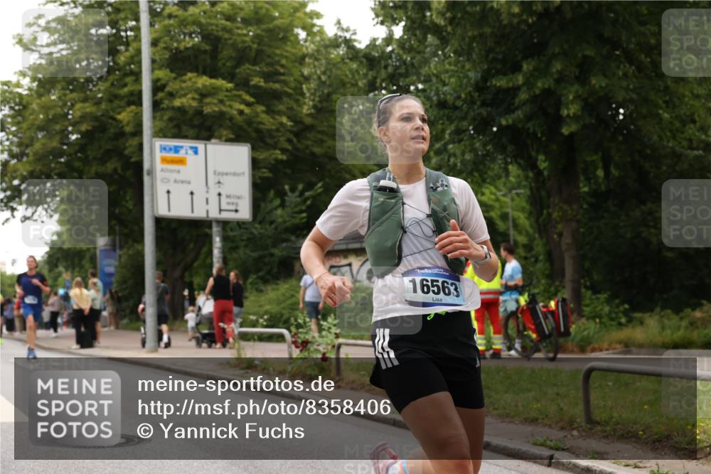 29.06.2025 - hella hamburg halbmarathon Yannick Fuchs http://msf.ph/oto/8358406 29.06.2025 10:53:07 20KM 1285, 1642, 2006, 2348, 2584, 2677, 2855, 2957, 2978, 3181, 3279, 3983, 4088, 4592, 5347, 5633, 5885, 6087, 6202, 6208, 6220, 6438, 6636, 6997, 7031, 7223, 7476, 8290, 8929, 9655, 10036, 10759, 10943, 11935, 11938, 12206, 12564, 12633, 13407, 13583, 14375, 14567, 14631, 14732, 14902, 14914, 14965, 15232, 15240, 15263, 15284, 15824, 16160, 16341, 16563, 16910, 16980, 17017, 17346, 17503, 17630, 18112, 18153, 18232, 18266, 18327, 18467, 18954, 19015, 19160 meine-sportfotos.de