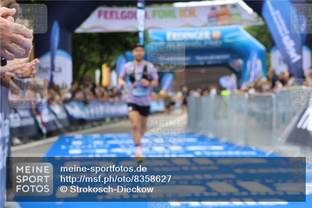 29.06.2025 - hella hamburg halbmarathon Strokosch-Dieckow http://msf.ph/oto/8358627 29.06.2025 10:29:49 Ziel 5308, 13374, 19202 meine-sportfotos.de