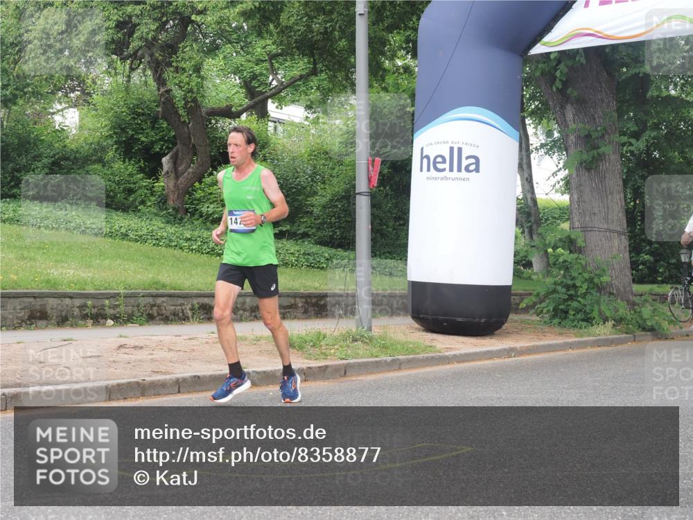 29.06.2025 - hella hamburg halbmarathon KatJ http://msf.ph/oto/8358877 29.06.2025 10:22:16 Zwischen KM18-KM19 7723 meine-sportfotos.de