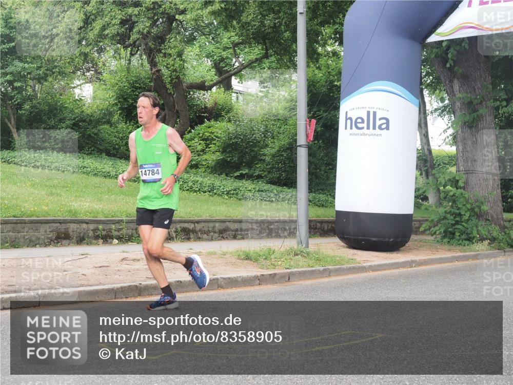 29.06.2025 - hella hamburg halbmarathon KatJ http://msf.ph/oto/8358905 29.06.2025 10:22:16 Zwischen KM18-KM19 7723 meine-sportfotos.de