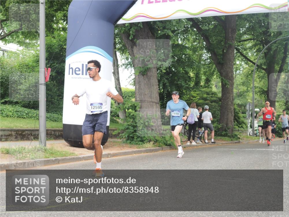 29.06.2025 - hella hamburg halbmarathon KatJ http://msf.ph/oto/8358948 29.06.2025 10:22:17 Zwischen KM18-KM19 7723 meine-sportfotos.de