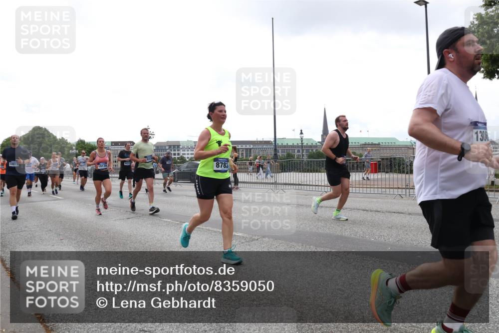 29.06.2025 - hella hamburg halbmarathon Lena Gebhardt http://msf.ph/oto/8359050 29.06.2025 10:39:08 Lombardsbrücke 10072, 19139, 4410, 8783, 1306, 56, 1232, 1390, 1451, 1760, 1856, 1883, 2092, 2524, 2534, 2571, 2574, 2693, 2843, 2893, 2998, 3275, 3307, 3353, 3727, 3745, 3927, 4257, 4259, 4260, 4320, 4410, 4523, 4603, 4659, 4855, 4882, 4964, 5913, 6062, 6112, 6342, 6343, 6611, 7263, 7341, 7501, 7506, 7524, 7589, 7815, 7849, 8203, 8243, 8367, 8457, 8783, 9393, 9420, 9446, 9708, 9974, 9977, 10001, 10072, 10315, 10516, 10554, 13060 meine-sportfotos.de