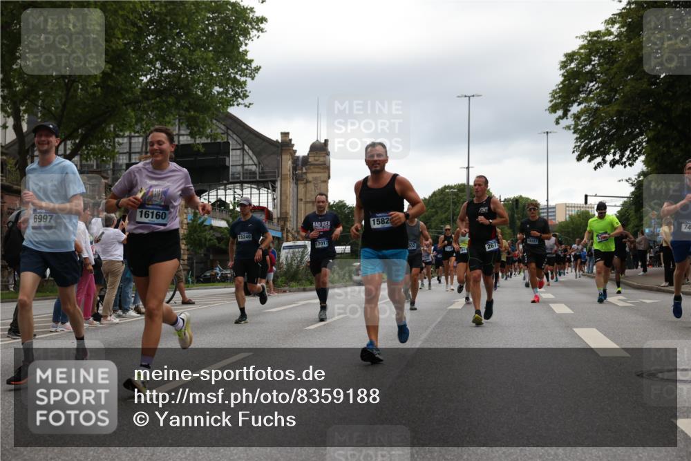 29.06.2025 - hella hamburg halbmarathon Yannick Fuchs http://msf.ph/oto/8359188 29.06.2025 10:53:09 20KM 1285, 1642, 2006, 2348, 2584, 2677, 2957, 2978, 3181, 3279, 3983, 4088, 4592, 5347, 5633, 5885, 6087, 6202, 6208, 6220, 6438, 6636, 6997, 7031, 7223, 7476, 8290, 8929, 9655, 10036, 10759, 10896, 10943, 11935, 11938, 12206, 12261, 12564, 12633, 12862, 13407, 13583, 13761, 14375, 14567, 14631, 14732, 14902, 14965, 15232, 15240, 15263, 15284, 15824, 16160, 16341, 16563, 16910, 16980, 17017, 17346, 17503, 17630, 18153, 18232, 18266, 18327, 18467, 18954, 19015, 19160 meine-sportfotos.de