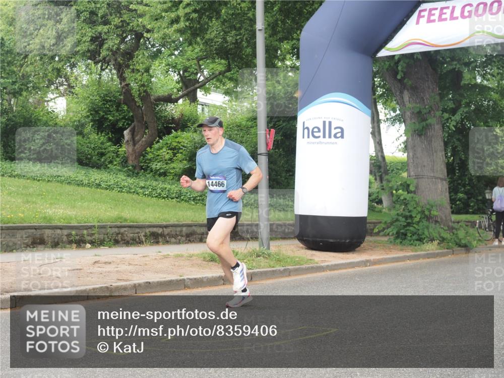 29.06.2025 - hella hamburg halbmarathon KatJ http://msf.ph/oto/8359406 29.06.2025 10:22:20 Zwischen KM18-KM19  meine-sportfotos.de