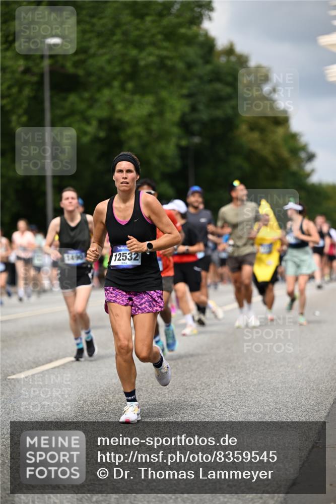 29.06.2025 - hella hamburg halbmarathon Dr. Thomas Lammeyer http://msf.ph/oto/8359545 29.06.2025 10:41:19 Kennedybrücke 56, 1022, 1118, 1253, 1276, 1488, 1490, 1597, 1948, 1952, 2072, 2199, 2552, 2811, 3165, 3230, 3398, 3428, 3714, 3873, 4733, 5146, 5224, 5560, 5786, 6584, 6804, 7202, 7235, 7707, 7773, 7823, 8257, 8258, 8315, 8936, 8937, 9054, 9055, 9918, 10024, 10112, 10476, 10762, 10798, 10862, 10931 meine-sportfotos.de