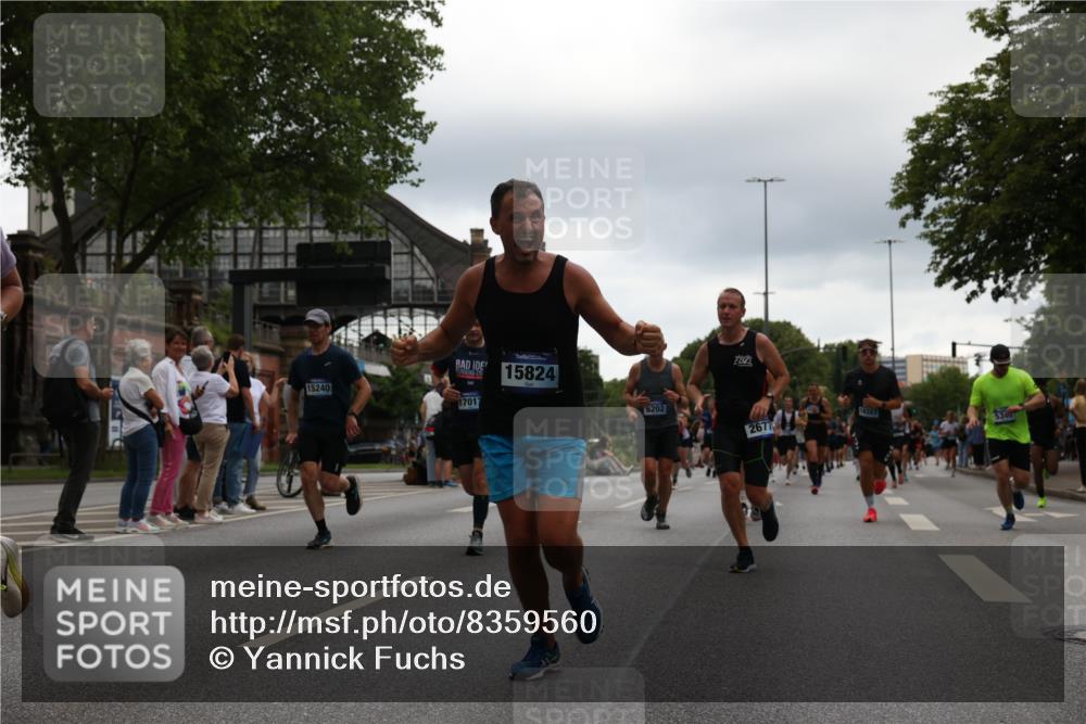 29.06.2025 - hella hamburg halbmarathon Yannick Fuchs http://msf.ph/oto/8359560 29.06.2025 10:53:10 20KM 1285, 1642, 2006, 2348, 2584, 2677, 2957, 2978, 3181, 3279, 3983, 4088, 4592, 5347, 5633, 5885, 6087, 6202, 6208, 6220, 6438, 6636, 6997, 7031, 7223, 7476, 8290, 8929, 9655, 10036, 10759, 10896, 10943, 11935, 11938, 12206, 12261, 12564, 12633, 12862, 13407, 13583, 13761, 14375, 14567, 14631, 14732, 14902, 14965, 15232, 15240, 15263, 15284, 15824, 16160, 16341, 16563, 16910, 16980, 17017, 17346, 17503, 17630, 18153, 18266, 18327, 18467, 18716, 19015, 19160 meine-sportfotos.de