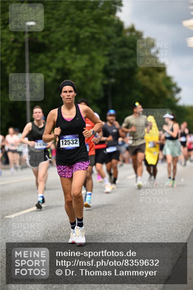 29.06.2025 - hella hamburg halbmarathon Dr. Thomas Lammeyer http://msf.ph/oto/8359632 29.06.2025 10:41:19 Kennedybrücke 56, 1022, 1118, 1253, 1276, 1488, 1490, 1597, 1948, 1952, 2072, 2199, 2552, 2811, 3165, 3230, 3398, 3428, 3714, 3873, 4733, 5146, 5224, 5560, 5786, 6584, 6804, 7202, 7235, 7707, 7773, 7823, 8257, 8258, 8315, 8936, 8937, 9054, 9055, 9918, 10024, 10112, 10476, 10762, 10798, 10862, 10931 meine-sportfotos.de