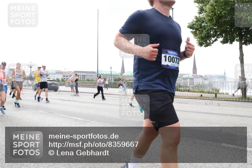29.06.2025 - hella hamburg halbmarathon Lena Gebhardt http://msf.ph/oto/8359667 29.06.2025 10:39:11 Lombardsbrücke 16883, 10072, 1232, 1390, 1451, 1760, 1856, 1883, 2092, 2524, 2534, 2571, 2574, 2693, 2843, 2893, 2998, 3275, 3307, 3353, 3727, 3745, 3927, 4257, 4320, 4410, 4523, 4603, 4659, 4855, 4882, 4964, 6062, 6112, 6342, 6343, 6611, 6748, 7263, 7341, 7501, 7506, 7524, 7589, 7684, 7815, 8203, 8243, 8367, 8457, 8783, 9393, 9420, 9446, 9708, 9974, 9977, 10001, 10072, 10315, 10512, 10516, 10554, 13060 meine-sportfotos.de