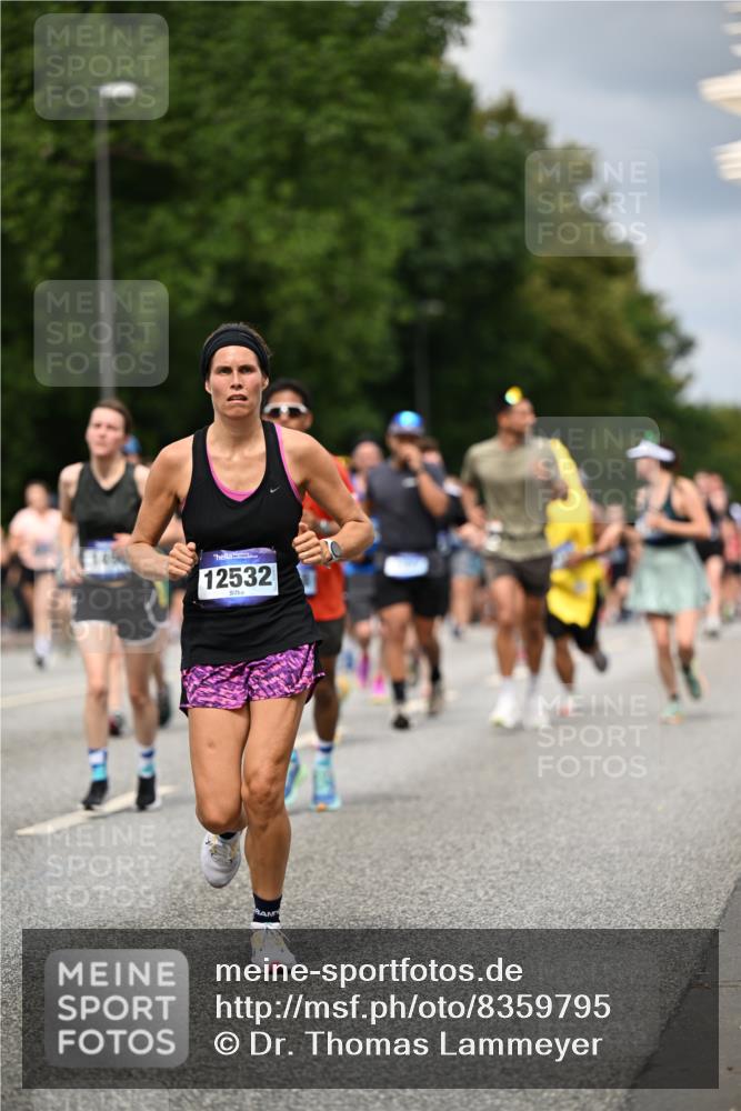 29.06.2025 - hella hamburg halbmarathon Dr. Thomas Lammeyer http://msf.ph/oto/8359795 29.06.2025 10:41:19 Kennedybrücke 56, 1022, 1118, 1253, 1276, 1488, 1490, 1597, 1948, 1952, 2072, 2199, 2552, 2811, 3165, 3230, 3398, 3428, 3714, 3873, 4733, 5146, 5224, 5560, 5786, 6584, 6804, 7202, 7235, 7707, 7773, 7823, 8257, 8258, 8315, 8936, 8937, 9054, 9055, 9918, 10024, 10112, 10476, 10762, 10798, 10862, 10931 meine-sportfotos.de