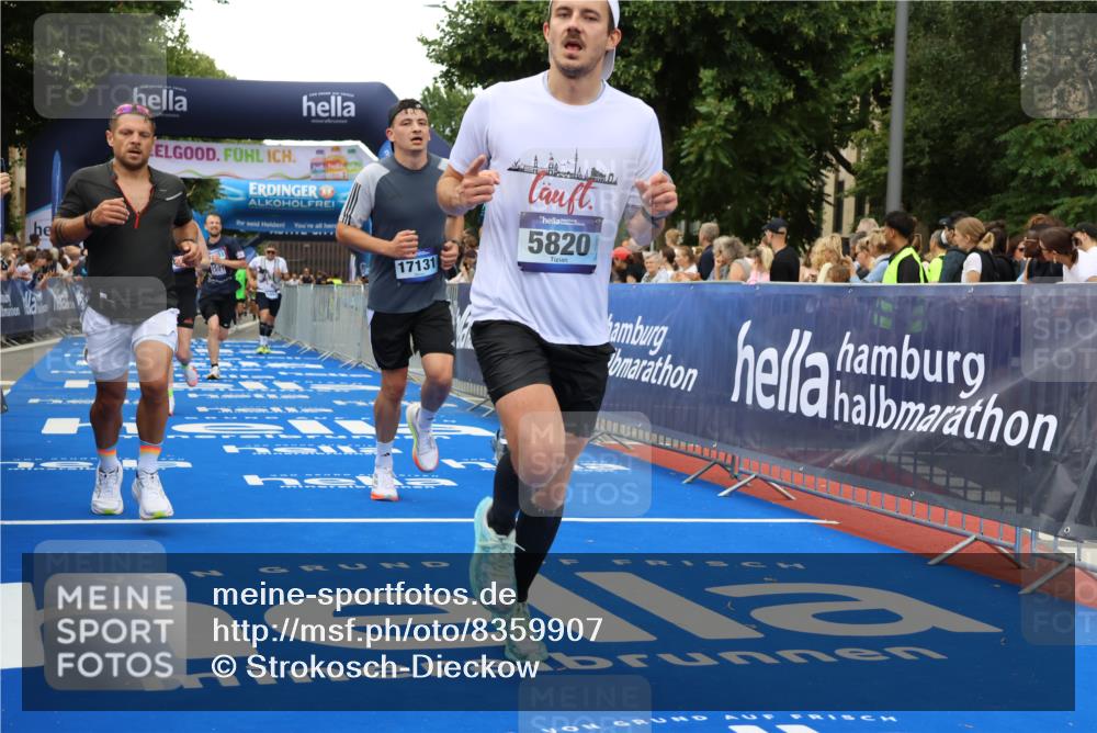 29.06.2025 - hella hamburg halbmarathon Strokosch-Dieckow http://msf.ph/oto/8359907 29.06.2025 10:51:27 Ziel 1335, 2364, 2411, 2946, 5820, 7943, 8989, 9214, 9656, 10691, 11124, 11422, 13047, 13403, 13792, 14994, 15871, 15950, 16357, 17131, 18489 meine-sportfotos.de