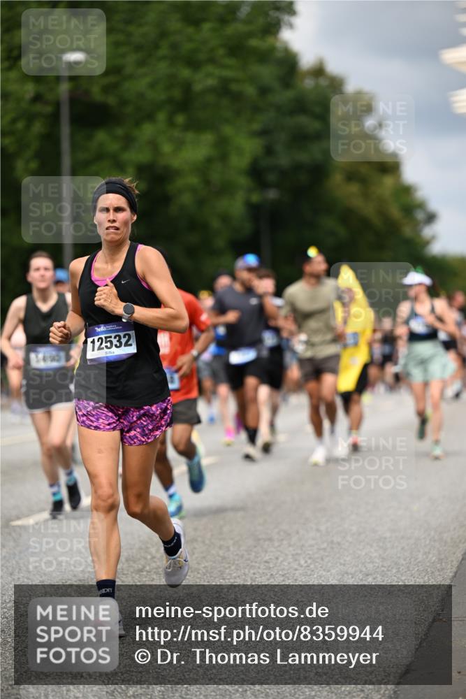 29.06.2025 - hella hamburg halbmarathon Dr. Thomas Lammeyer http://msf.ph/oto/8359944 29.06.2025 10:41:20 Kennedybrücke 56, 1022, 1118, 1253, 1276, 1488, 1490, 1597, 1948, 1952, 2072, 2199, 2552, 2811, 3165, 3230, 3398, 3428, 3714, 3873, 4733, 5146, 5224, 5560, 5786, 6584, 6804, 7202, 7235, 7707, 7823, 8257, 8258, 8315, 8936, 8937, 9054, 9055, 9918, 10024, 10112, 10476, 10762, 10798, 10862, 10931 meine-sportfotos.de