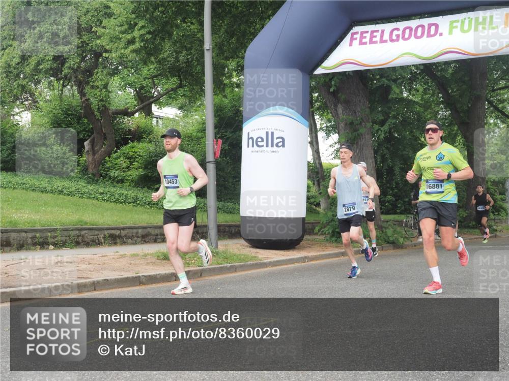 29.06.2025 - hella hamburg halbmarathon KatJ http://msf.ph/oto/8360029 29.06.2025 10:22:24 Zwischen KM18-KM19 2879 meine-sportfotos.de