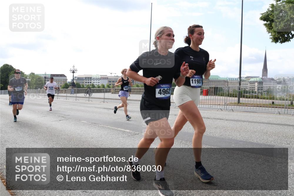29.06.2025 - hella hamburg halbmarathon Lena Gebhardt http://msf.ph/oto/8360030 29.06.2025 10:14:07 Lombardsbrücke 15840, 6, 9886, 4962, 11987, 1131, 1194, 1480, 1890, 2359, 2721, 2904, 2987, 3939, 4001, 4032, 4962, 5631, 5719, 6089, 6287, 6710, 7209, 7442, 7462, 7840, 7913, 7991, 8001, 8057, 8409, 8673, 8892, 9631, 9845, 9886, 10442, 10443, 10977, 11441, 11987, 12313, 12797, 12938, 13237, 13285, 13788, 14488, 15085, 15482, 15721, 15722, 15840, 16126, 17439, 17472, 17985, 18041, 18236, 18239 meine-sportfotos.de