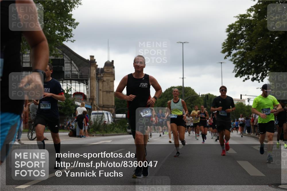 29.06.2025 - hella hamburg halbmarathon Yannick Fuchs http://msf.ph/oto/8360047 29.06.2025 10:53:11 20KM 1285, 2006, 2348, 2584, 2677, 2957, 2978, 3181, 3279, 3425, 3983, 4088, 4592, 5347, 5633, 5885, 6087, 6202, 6208, 6220, 6438, 6636, 6997, 7031, 7223, 7287, 7476, 8290, 9655, 10036, 10759, 10896, 10943, 11935, 11938, 12206, 12261, 12564, 12633, 12862, 13407, 13583, 13761, 14375, 14567, 14631, 14732, 14902, 14965, 15232, 15240, 15263, 15284, 15824, 16160, 16341, 16563, 16910, 16980, 17017, 17346, 17503, 17630, 18153, 18266, 18327, 18467, 18716, 19015, 19160 meine-sportfotos.de