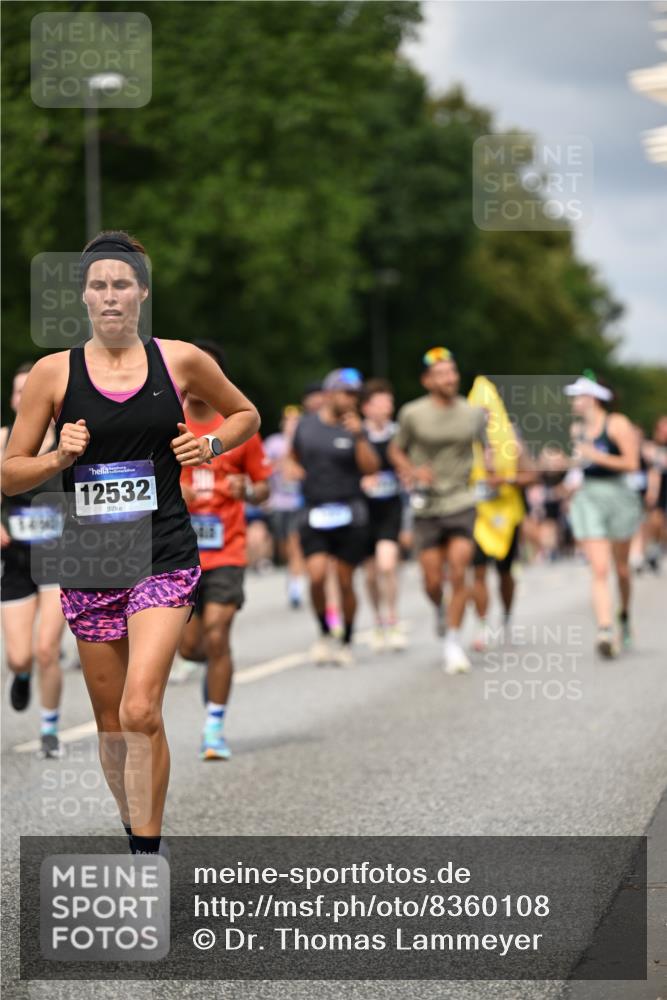 29.06.2025 - hella hamburg halbmarathon Dr. Thomas Lammeyer http://msf.ph/oto/8360108 29.06.2025 10:41:20 Kennedybrücke 56, 1022, 1118, 1253, 1276, 1488, 1490, 1597, 1948, 1952, 2072, 2199, 2552, 2811, 3165, 3230, 3398, 3428, 3714, 3873, 4733, 5146, 5224, 5560, 5786, 6584, 6804, 7202, 7235, 7707, 7823, 8257, 8258, 8315, 8936, 8937, 9054, 9055, 9918, 10024, 10112, 10476, 10762, 10798, 10862, 10931 meine-sportfotos.de