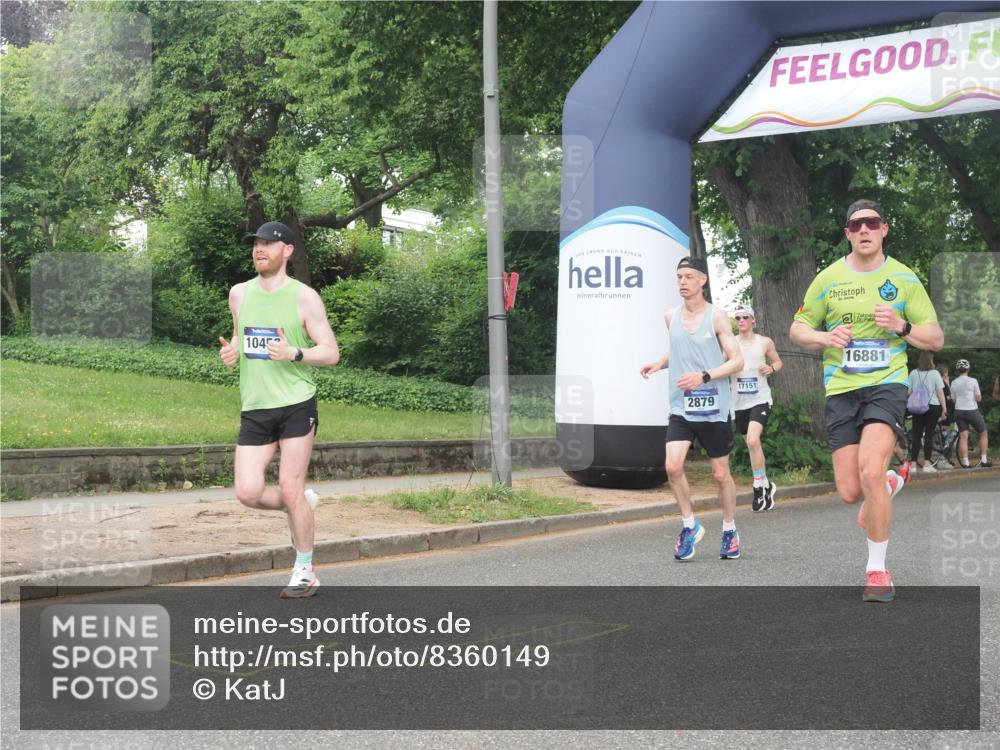 29.06.2025 - hella hamburg halbmarathon KatJ http://msf.ph/oto/8360149 29.06.2025 10:22:24 Zwischen KM18-KM19 2879 meine-sportfotos.de