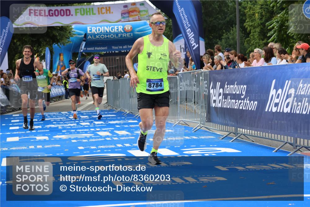 29.06.2025 - hella hamburg halbmarathon Strokosch-Dieckow http://msf.ph/oto/8360203 29.06.2025 10:29:33 Ziel 2021, 2180, 6781, 7186, 8784, 9137, 10790, 16118, 16818, 17197, 18422, 18699, 19204 meine-sportfotos.de