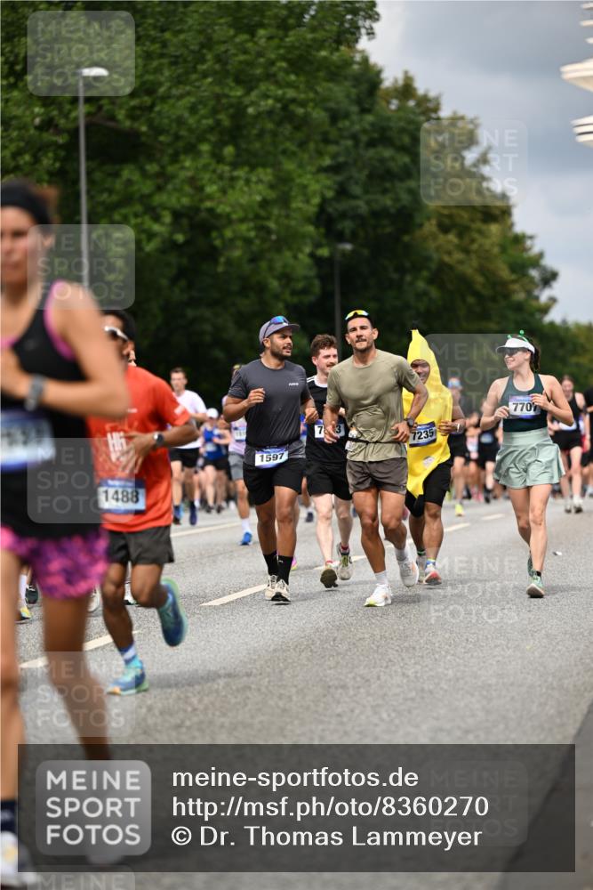 29.06.2025 - hella hamburg halbmarathon Dr. Thomas Lammeyer http://msf.ph/oto/8360270 29.06.2025 10:41:20 Kennedybrücke 56, 1022, 1118, 1253, 1276, 1488, 1490, 1597, 1948, 1952, 2072, 2199, 2552, 2811, 3165, 3230, 3398, 3428, 3714, 3873, 4733, 5146, 5224, 5560, 5786, 6584, 6804, 7202, 7235, 7707, 7823, 8257, 8258, 8315, 8936, 8937, 9054, 9055, 9918, 10024, 10112, 10476, 10762, 10798, 10862, 10931 meine-sportfotos.de
