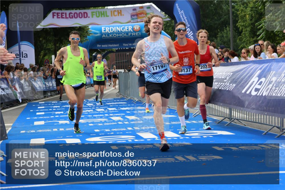 29.06.2025 - hella hamburg halbmarathon Strokosch-Dieckow http://msf.ph/oto/8360337 29.06.2025 10:29:29 Ziel 2021, 2180, 6781, 8784, 9137, 10156, 10790, 12234, 13838, 15880, 16118, 17197, 18422, 18699, 18737, 19203, 19204 meine-sportfotos.de