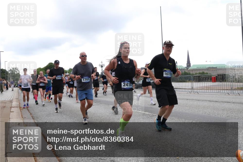 29.06.2025 - hella hamburg halbmarathon Lena Gebhardt http://msf.ph/oto/8360384 29.06.2025 10:48:17 Lombardsbrücke 11548, 17325, 12104, 1701, 3504, 2418, 1386, 16722, 1157, 1174, 1175, 1392, 1618, 1645, 1701, 2037, 2163, 2195, 2197, 2418, 2475, 2491, 2545, 2627, 2650, 2756, 2909, 2958, 3049, 3224, 3320, 3468, 3504, 3661, 3679, 3933, 4327, 4588, 4856, 5585, 5781, 5886, 5952, 6143, 7240, 7393, 7394, 7427, 7532, 7916, 8077, 8310, 8461, 8521, 8774, 8948, 9356, 9696, 9697, 9775, 9787, 9921, 10059, 10145, 10777, 10794, 11548, 11742, 11781, 13814, 15715 meine-sportfotos.de