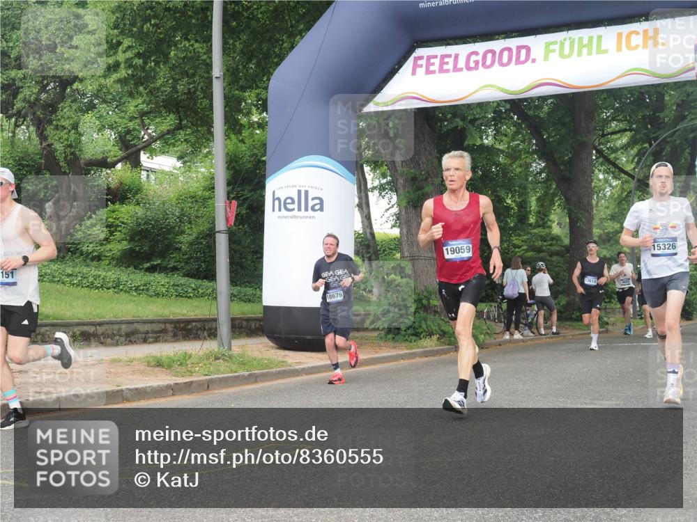 29.06.2025 - hella hamburg halbmarathon KatJ http://msf.ph/oto/8360555 29.06.2025 10:22:26 Zwischen KM18-KM19 2879 meine-sportfotos.de