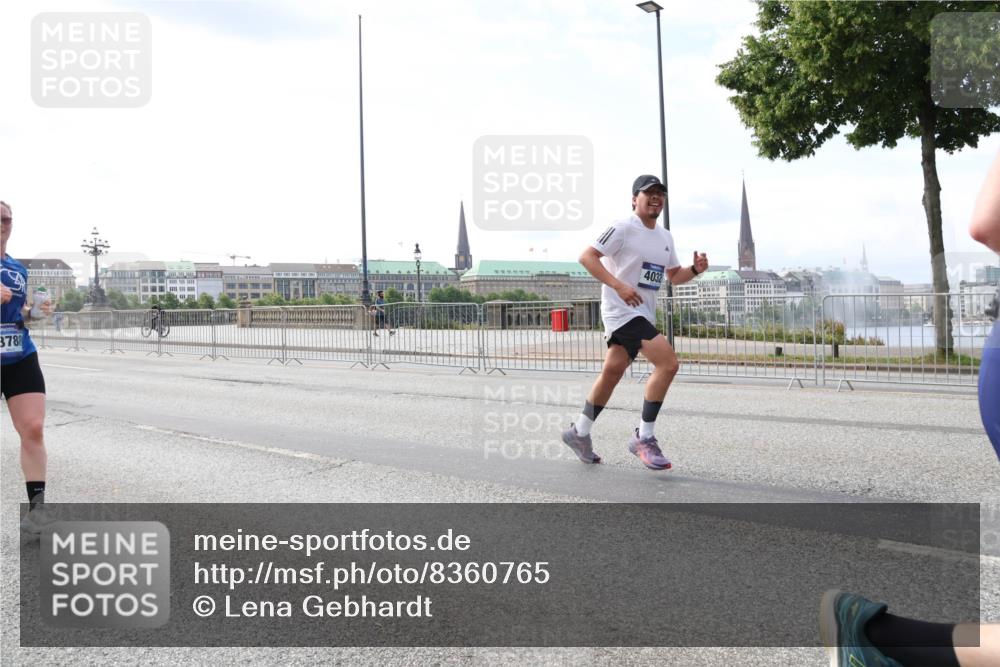 29.06.2025 - hella hamburg halbmarathon Lena Gebhardt http://msf.ph/oto/8360765 29.06.2025 10:14:09 Lombardsbrücke 3788, 4032, 1131, 1194, 1480, 1890, 2359, 2987, 3939, 4001, 4032, 4962, 5631, 5719, 6028, 6083, 6089, 6287, 6366, 6710, 7209, 7442, 7462, 7840, 7991, 8001, 8057, 8409, 8673, 8892, 9631, 9845, 9886, 10442, 10443, 10977, 11441, 11987, 12313, 12467, 12797, 12938, 13237, 13285, 13788, 14488, 15085, 15482, 15721, 15722, 15840, 16126, 17439, 17985, 18041, 18236, 18239 meine-sportfotos.de