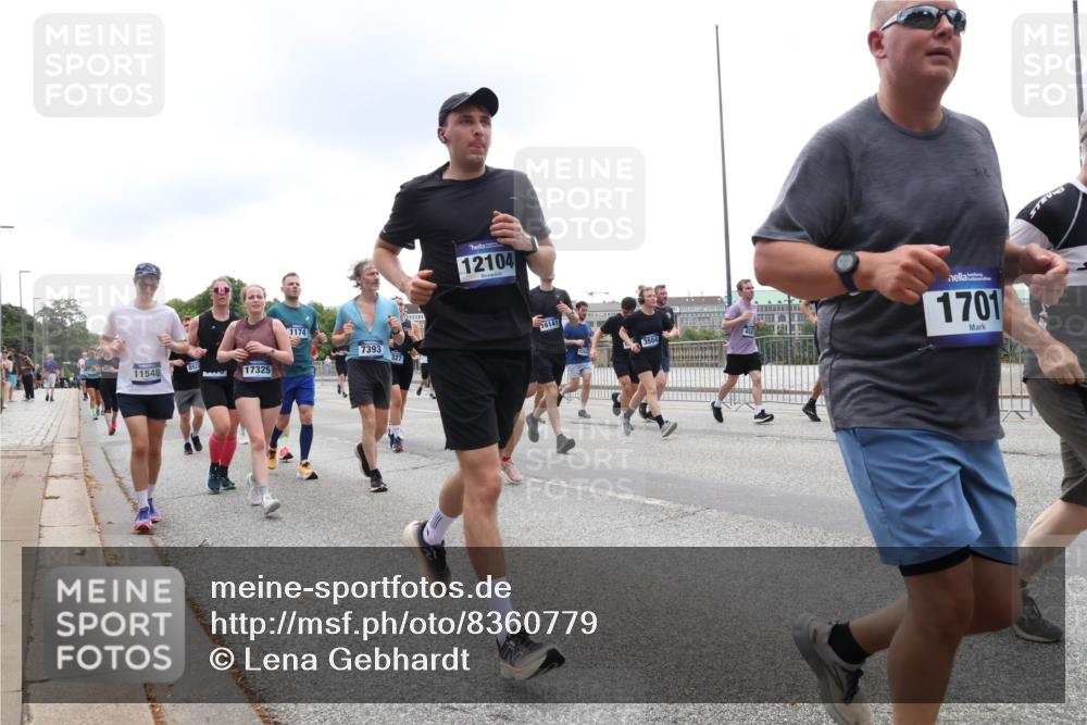 29.06.2025 - hella hamburg halbmarathon Lena Gebhardt http://msf.ph/oto/8360779 29.06.2025 10:48:18 Lombardsbrücke 11548, 17325, 1174, 7393, 327, 12104, 16141, 3504, 1701, 1142, 1157, 1174, 1175, 1392, 1645, 1701, 2037, 2163, 2195, 2197, 2418, 2475, 2545, 2627, 2650, 2756, 2909, 2958, 3049, 3224, 3320, 3468, 3504, 3661, 3679, 3933, 4327, 4588, 4856, 5585, 5781, 5886, 5952, 6143, 7240, 7393, 7394, 7427, 7532, 7916, 8077, 8310, 8461, 8521, 8774, 8948, 9356, 9696, 9697, 9775, 9787, 9921, 10059, 10145, 10777, 10794, 11548, 11742, 11781, 13814, 15715, 16498, 16499 meine-sportfotos.de