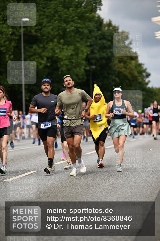 29.06.2025 - hella hamburg halbmarathon Dr. Thomas Lammeyer http://msf.ph/oto/8360846 29.06.2025 10:41:22 Kennedybrücke 56, 1022, 1118, 1253, 1276, 1488, 1490, 1597, 1819, 1952, 2072, 2104, 2199, 2272, 2552, 3165, 3230, 3398, 3428, 3714, 3873, 4347, 4733, 5146, 5224, 5560, 5786, 5940, 6584, 6804, 7202, 7235, 7707, 7823, 8257, 8258, 8315, 8758, 8937, 9054, 9055, 9918, 10024, 10112, 10476, 10762, 10798, 10862, 10931 meine-sportfotos.de