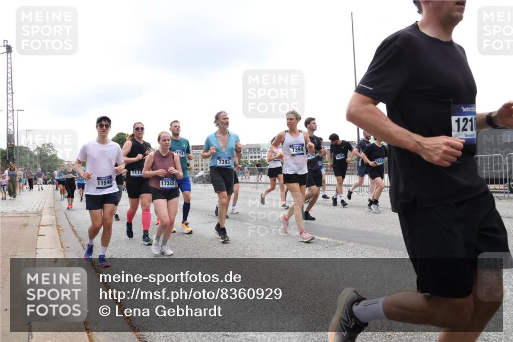 29.06.2025 - hella hamburg halbmarathon Lena Gebhardt http://msf.ph/oto/8360929 29.06.2025 10:48:19 Lombardsbrücke 11548, 1175, 17325, 174, 7394, 7393, 3614, 10794, 3504, 1210, 1142, 1157, 1174, 1175, 1392, 1645, 1701, 2037, 2163, 2195, 2197, 2418, 2475, 2545, 2627, 2650, 2756, 2909, 2958, 3049, 3224, 3320, 3468, 3504, 3661, 3679, 3933, 4327, 4588, 4856, 5585, 5781, 5886, 5952, 6143, 7240, 7393, 7394, 7427, 7532, 7916, 8077, 8310, 8461, 8521, 8760, 8774, 8948, 9356, 9696, 9697, 9775, 9787, 9921, 10059, 10145, 10777, 10794, 11548, 11742, 11781, 13814, 15715, 16498, 16499 meine-sportfotos.de