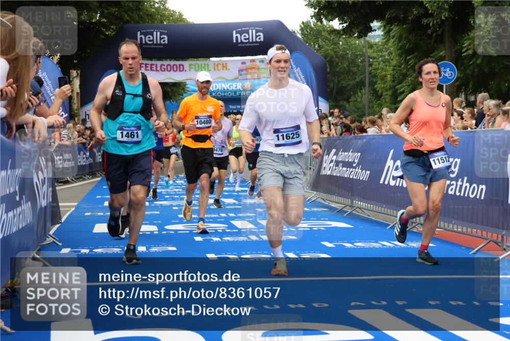 29.06.2025 - hella hamburg halbmarathon Strokosch-Dieckow http://msf.ph/oto/8361057 29.06.2025 10:51:14 Ziel 1366, 1461, 1817, 2364, 2636, 2718, 4404, 4814, 4967, 5600, 6027, 6657, 6776, 8316, 8930, 8989, 9476, 10480, 10667, 10868, 11124, 11512, 11625, 11733, 12016, 13047, 13073, 14865, 14994, 15480, 17530, 17823, 18019, 18489 meine-sportfotos.de