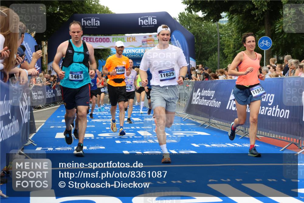 29.06.2025 - hella hamburg halbmarathon Strokosch-Dieckow http://msf.ph/oto/8361087 29.06.2025 10:51:14 Ziel 1366, 1461, 1817, 2364, 2636, 2718, 4404, 4814, 4967, 5600, 6027, 6657, 6776, 8316, 8930, 8989, 9476, 10480, 10667, 10868, 11124, 11512, 11625, 11733, 12016, 13047, 13073, 14865, 14994, 15480, 17530, 17823, 18019, 18489 meine-sportfotos.de