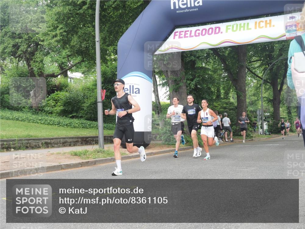 29.06.2025 - hella hamburg halbmarathon KatJ http://msf.ph/oto/8361105 29.06.2025 10:22:29 Zwischen KM18-KM19 2879 meine-sportfotos.de
